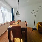 3 Downtown Bilk Apartment