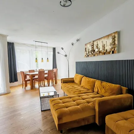 3 Downtown Bilk Appartement